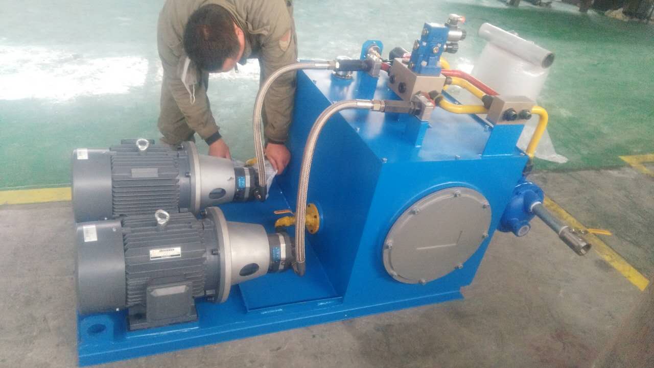 淺述液壓機換液壓油的時(shí)間把握 濟南液壓站